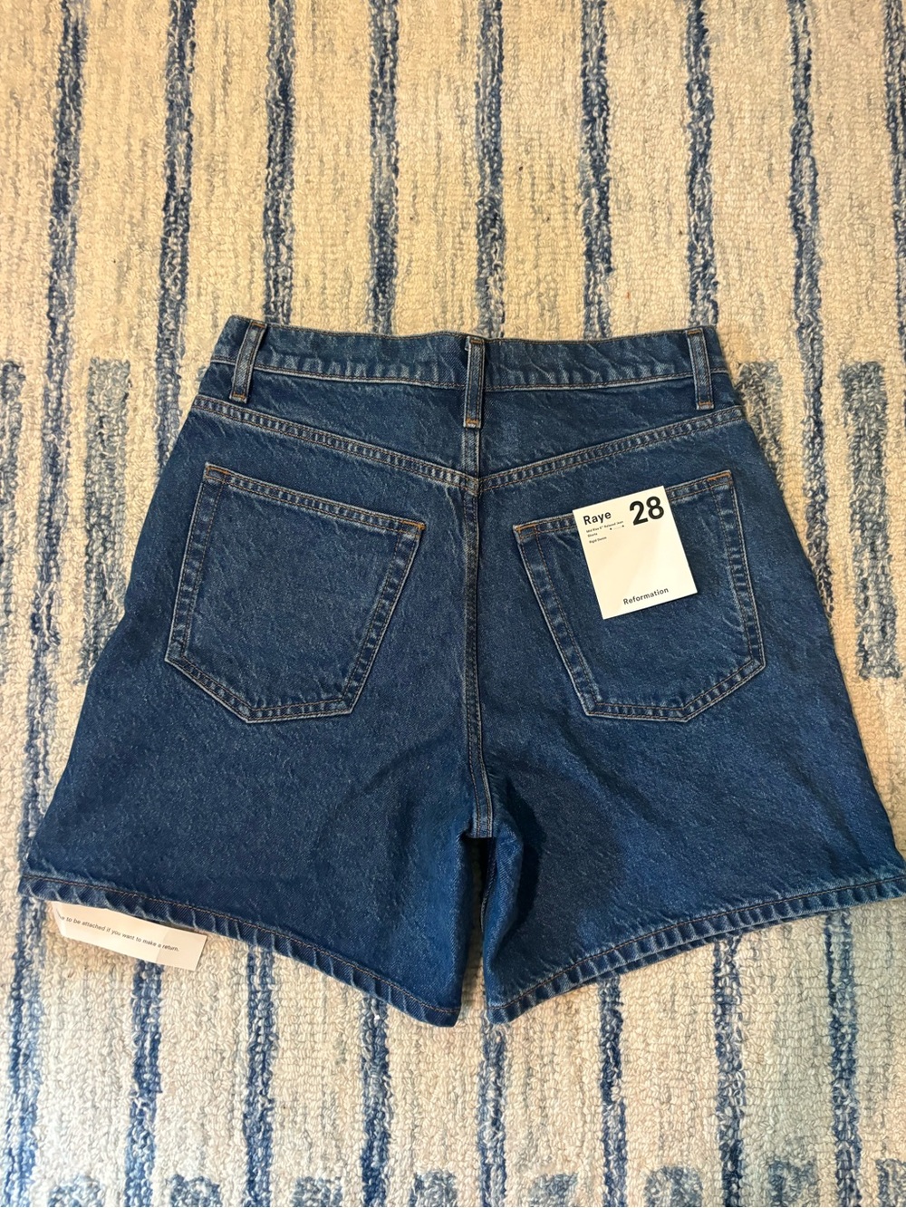 Reformation Raye Mid Rise 6” Jean Shorts - Picture 7 of 8